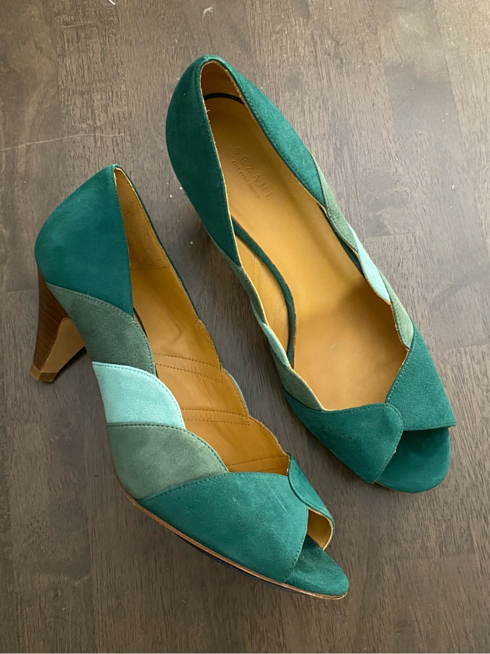 Sezane green suede heels